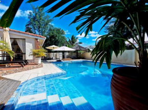 5 bedrooms house at Machabee 400 m away from the beach with shared pool enclosed garden and wifi